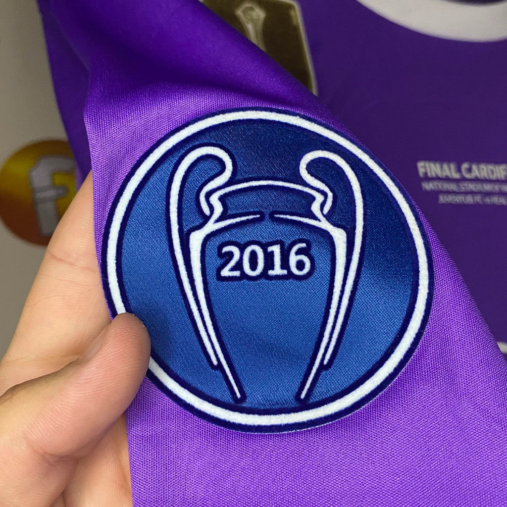 Cristiano Ronaldo T-shirt 2016 / 2017 - Real Madrid - UEFA / UCL (Prime)